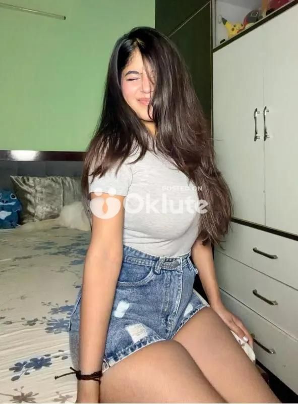 2000 unlimited shot VIP genuine college call girl service delhi in Delhi